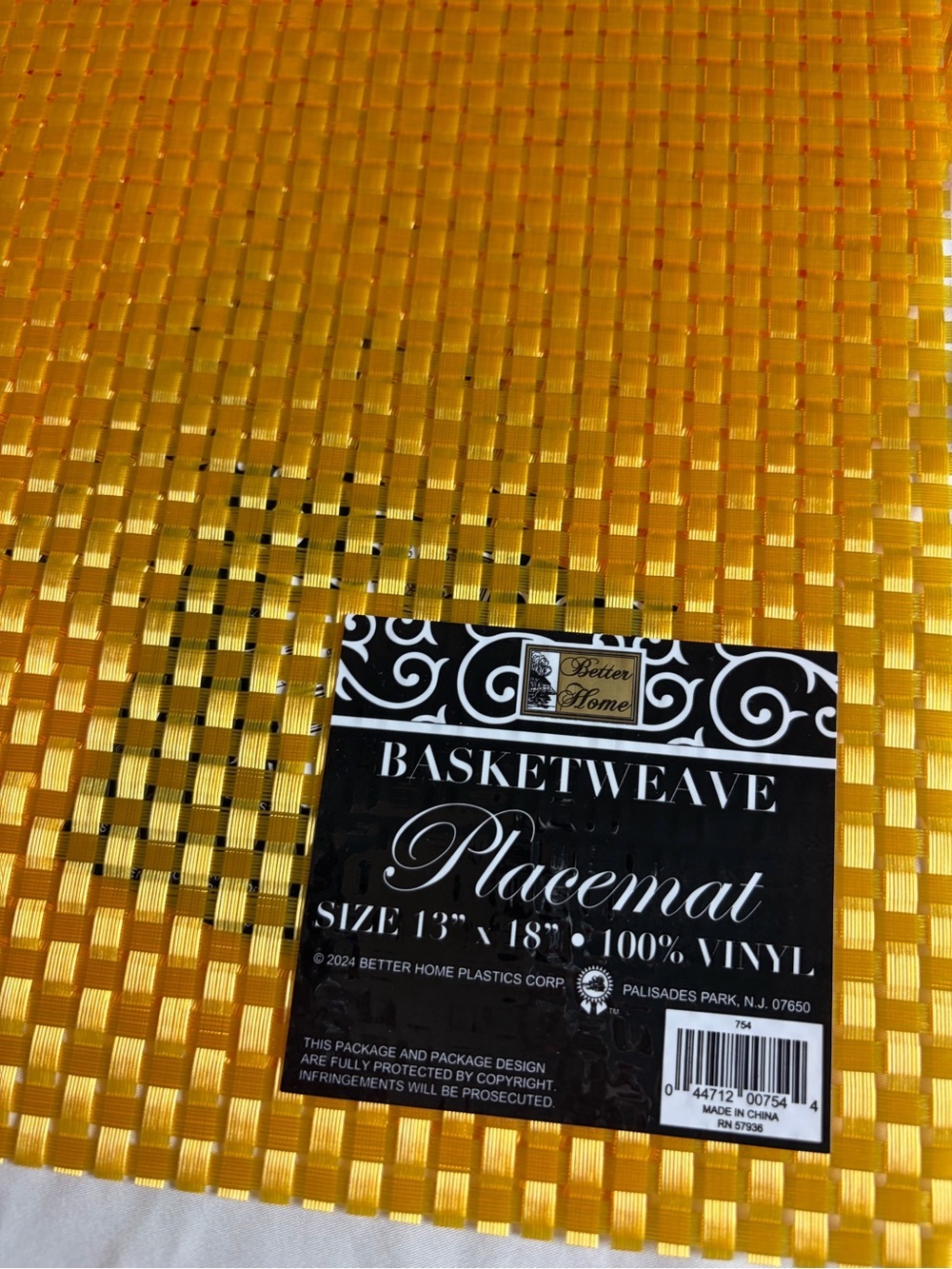 Vinyl Gold Placemats - Set of 6 - Picture 2 of 4